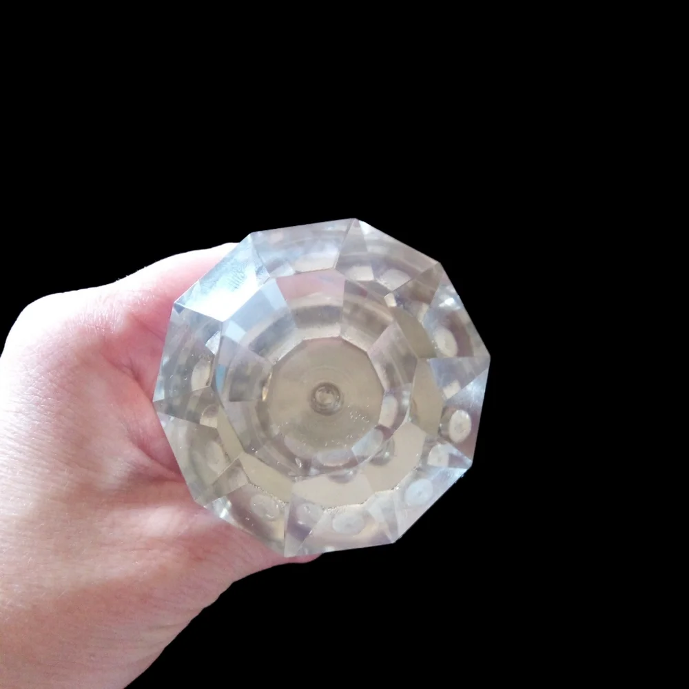 Large Crystal Wine Bottle Stopper Gem Shape